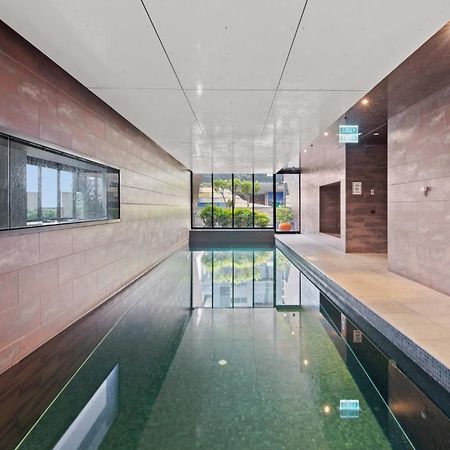 Modern 1-Bed City Apartment With Pool And Gym Melbourne Luaran gambar